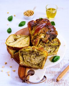 Babka au basilic et mozzarella Babka au basilic et mozzarella