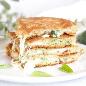 Pancake géant courgette et mozzarella Pancake géant courgette et mozzarella