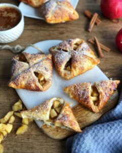 Chaussons aux pommes à la cannelle
