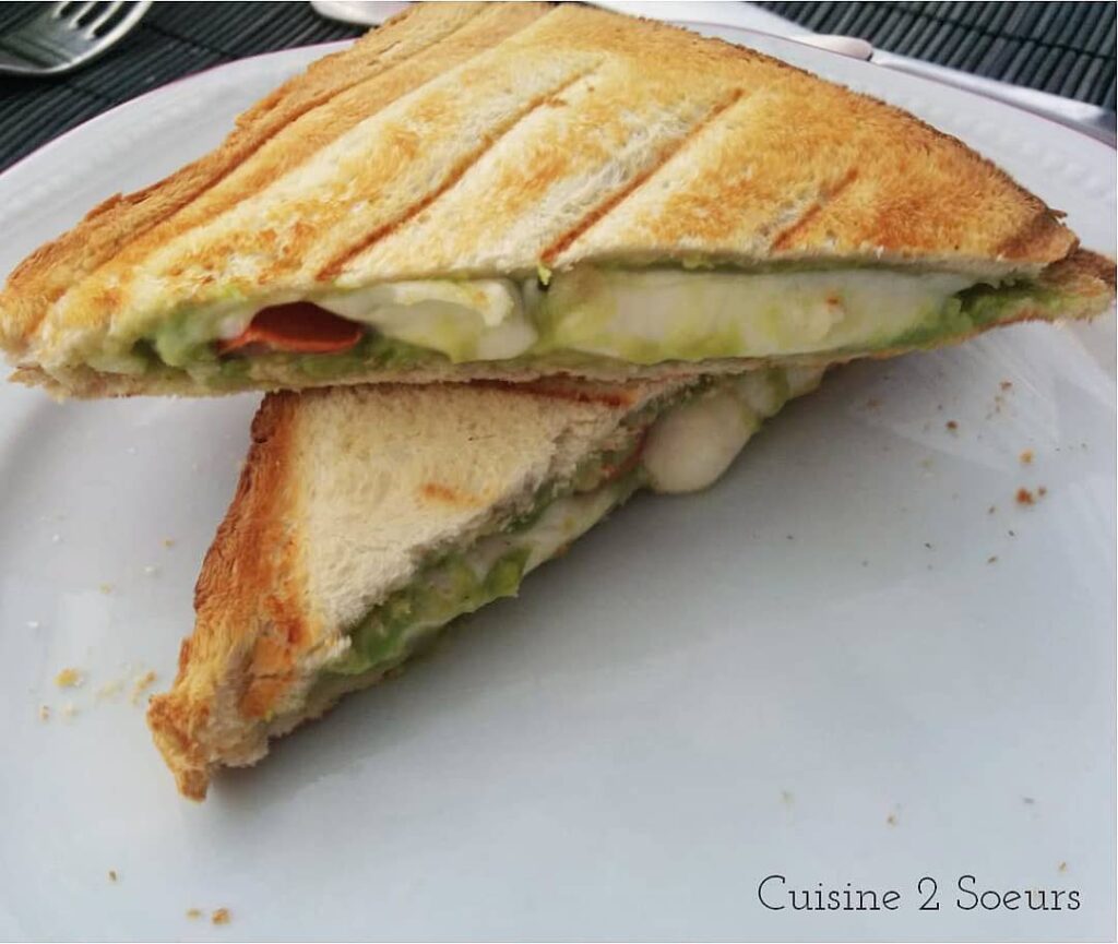 Croque monsieur avocat et mozzarella