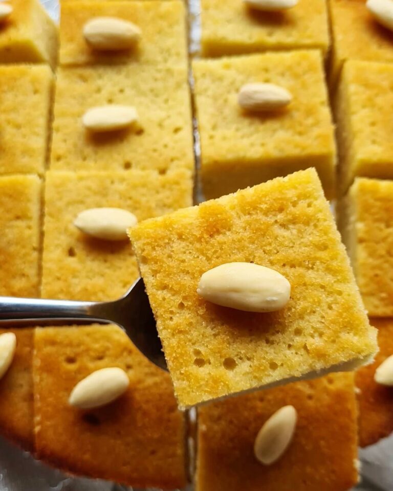 Ravani aux amandes Ravani aux amandes