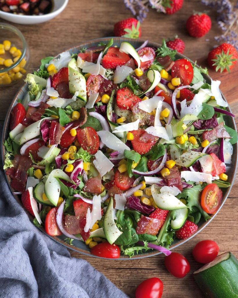 Salade du Sud avec du maïs, bacon à l&rsquo;érable et parmesan