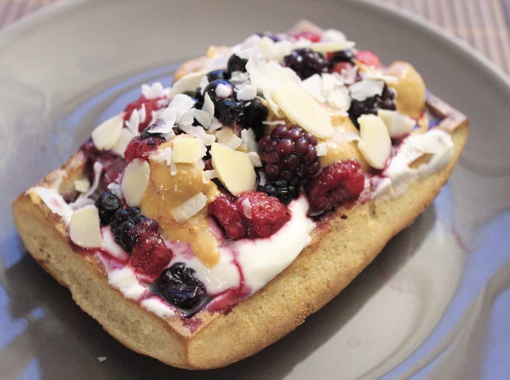 Gaufre coco, fruits rouges