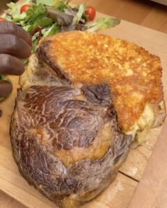 Bistec con queso y macarrones!