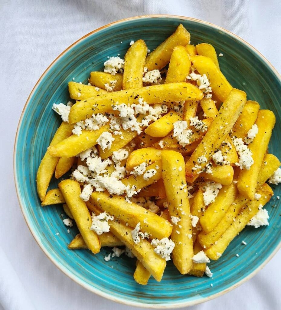 Frites feta et origan