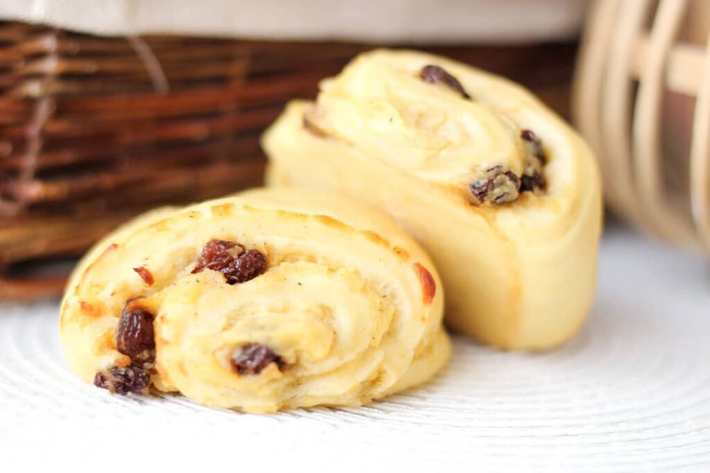 Pain aux raisins brioché