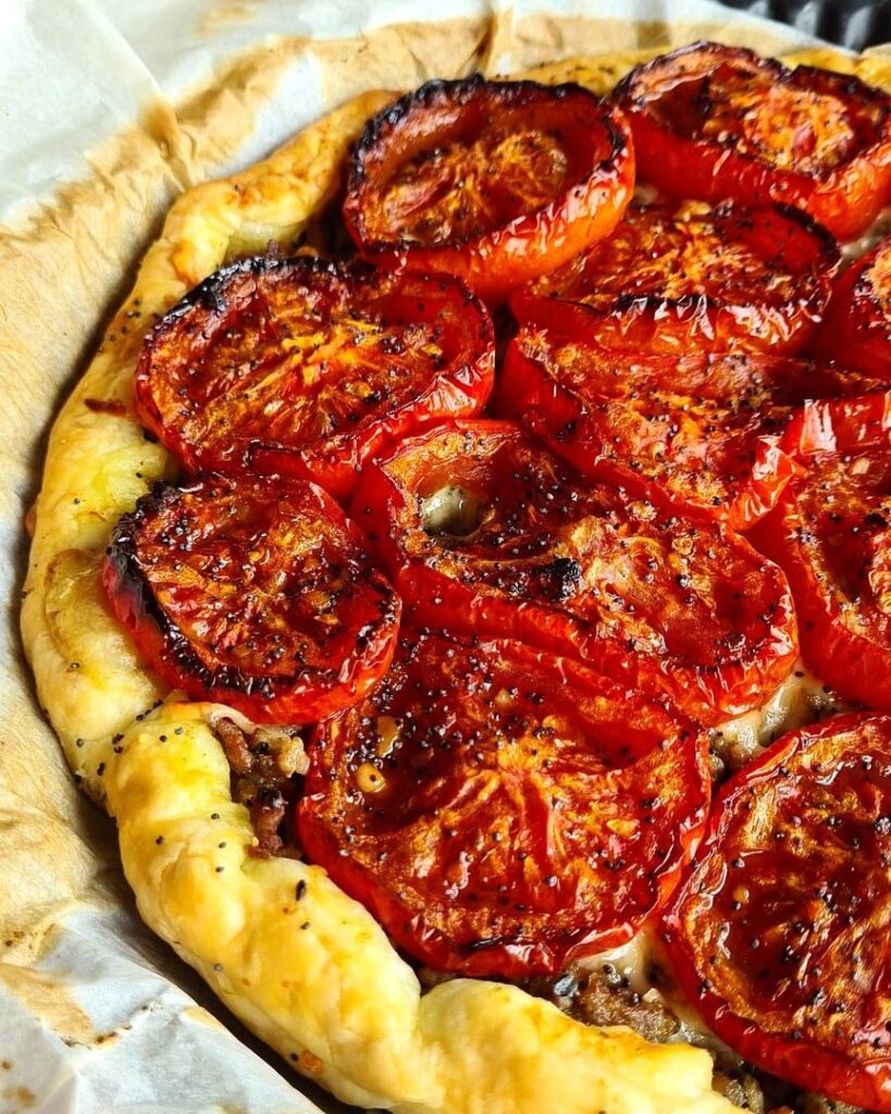 Tarte kefta aux tomates confites