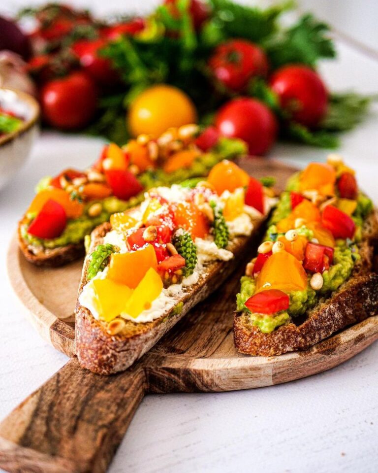 Bruschetta avocat tomates