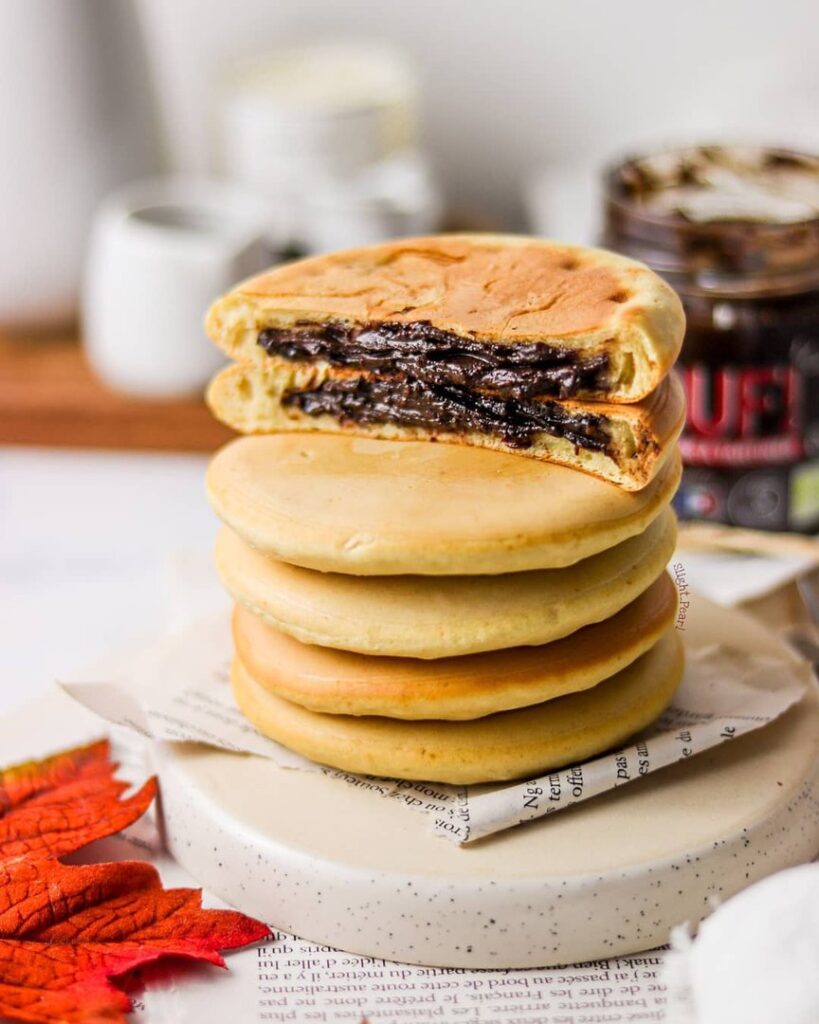 Pancakes fourrés à la pâte à tartiner