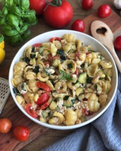 Pâtes ricotta, courgettes et tomates cerise