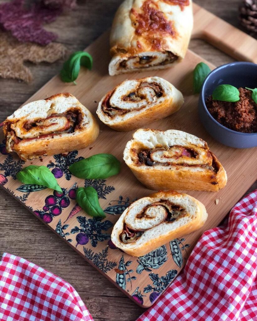 Stromboli pizza