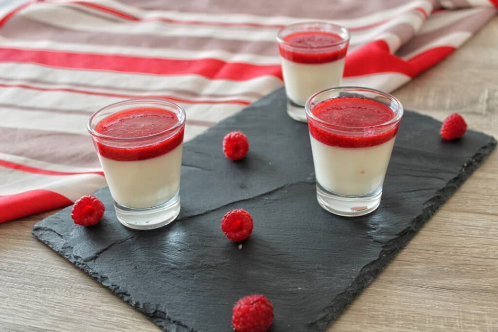 Panna cotta à la framboise