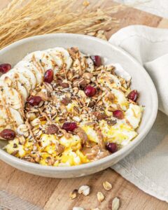 Oeufs brouillés et granola express