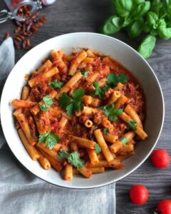 Pâtes putenasca-arrabiata au thon Pâtes putenasca-arrabiata au thon