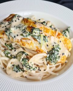 Cabillaud et sauce crémeuse au pak choy