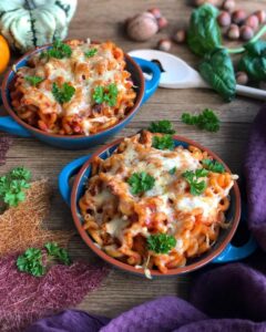 Coquilettes gratinées et sauce tomates aux cèpes