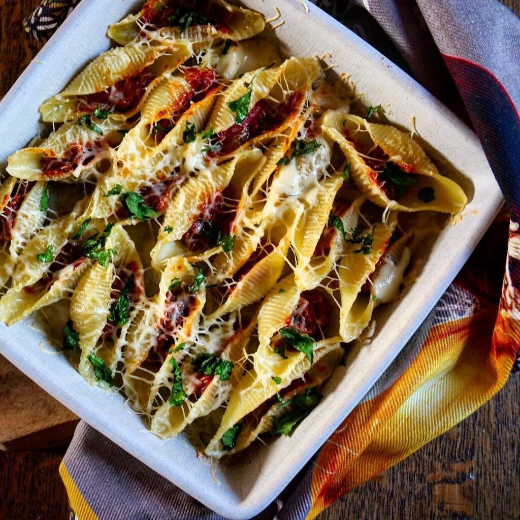 Conchiglionis farcis à la tomate