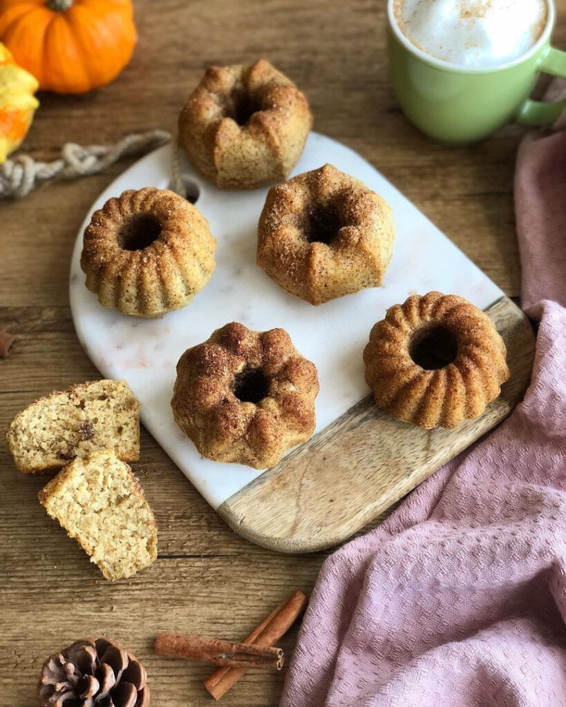 Gingerbread donuts