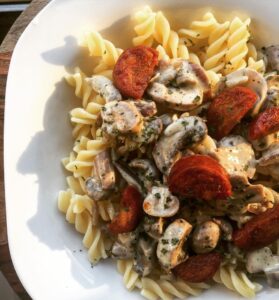 Pâtes aux champignons et chorizo