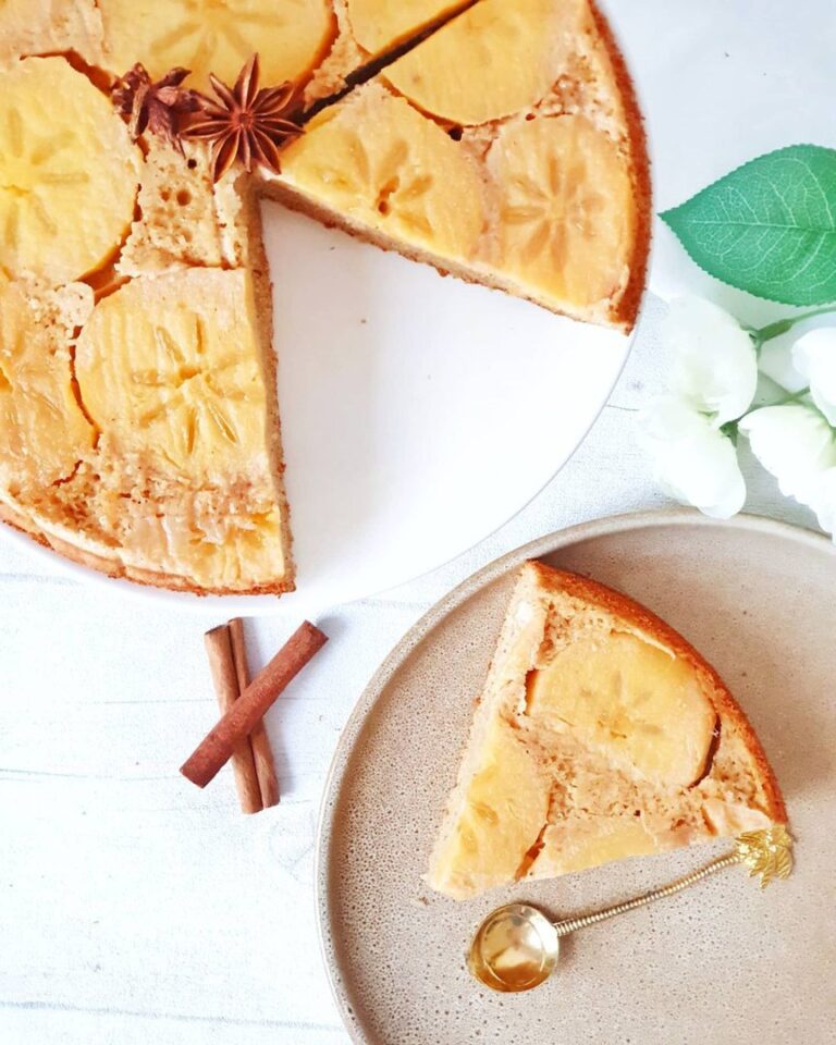 Gâteau renversé au kaki Gâteau renversé au kaki