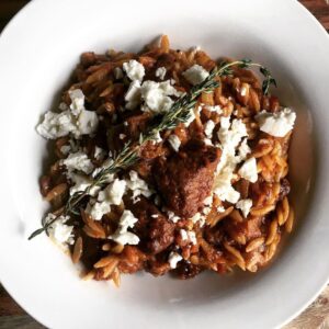 Youvetsi mijoté de bœuf et pâtes grecques