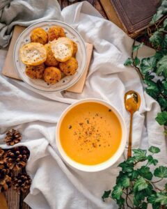 Velouté de citrouille curry noix de coco