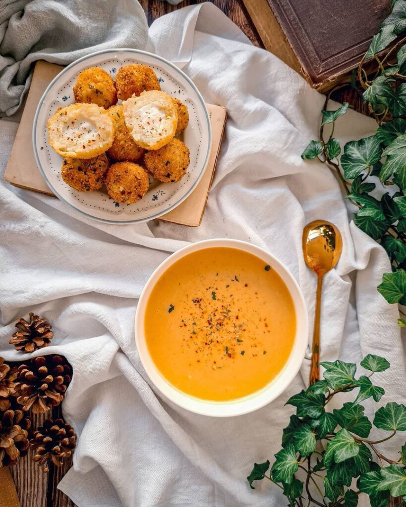 Velouté de citrouille curry noix de coco
