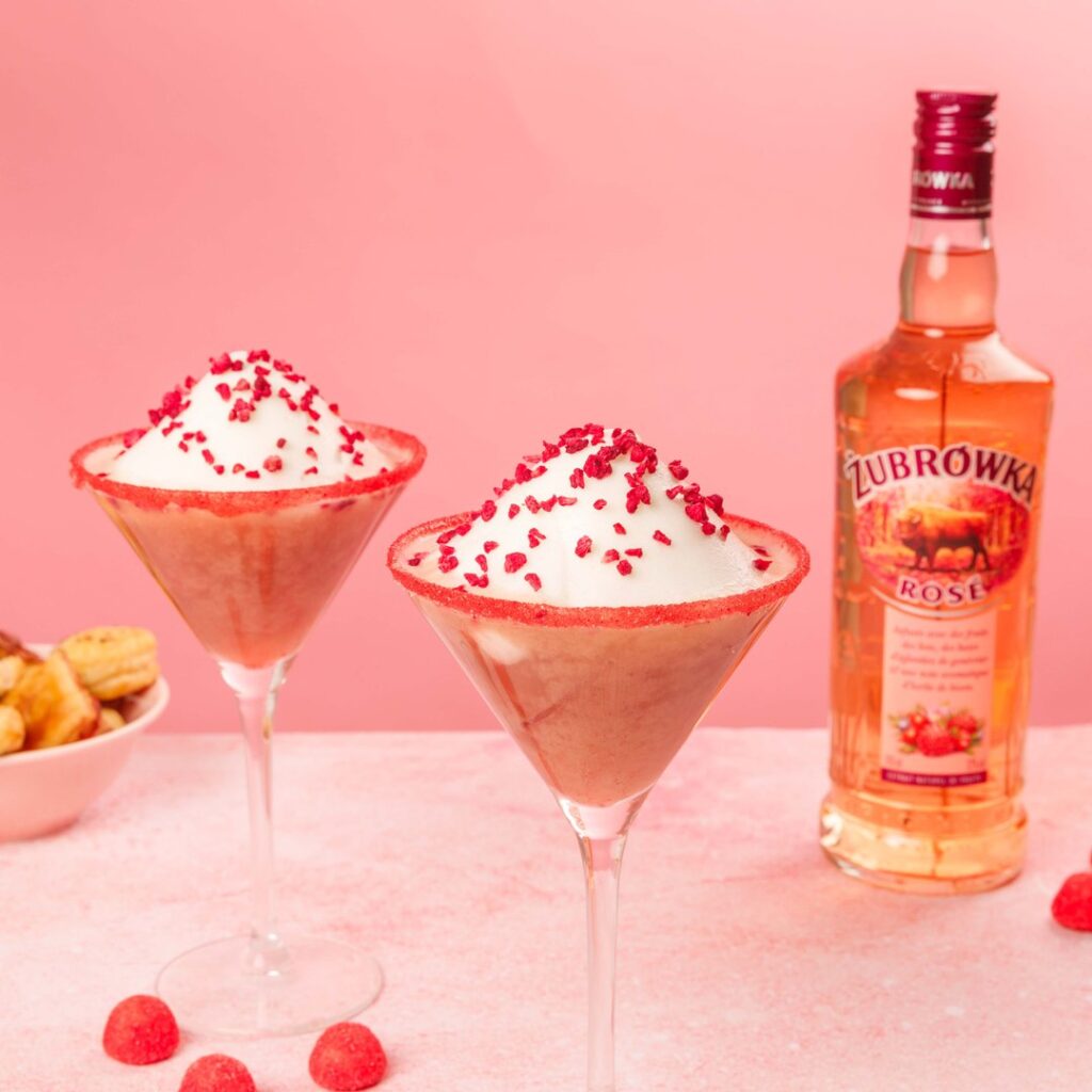 Coquetel de vodka rosa