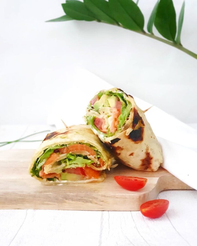 Wrap maison saumon – avocat Wrap maison saumon – avocat