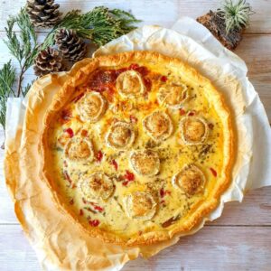 Tarte au chèvre et poivrons marinés