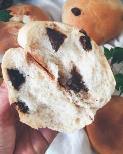 Petit pain sucré aux pépites de chocolat