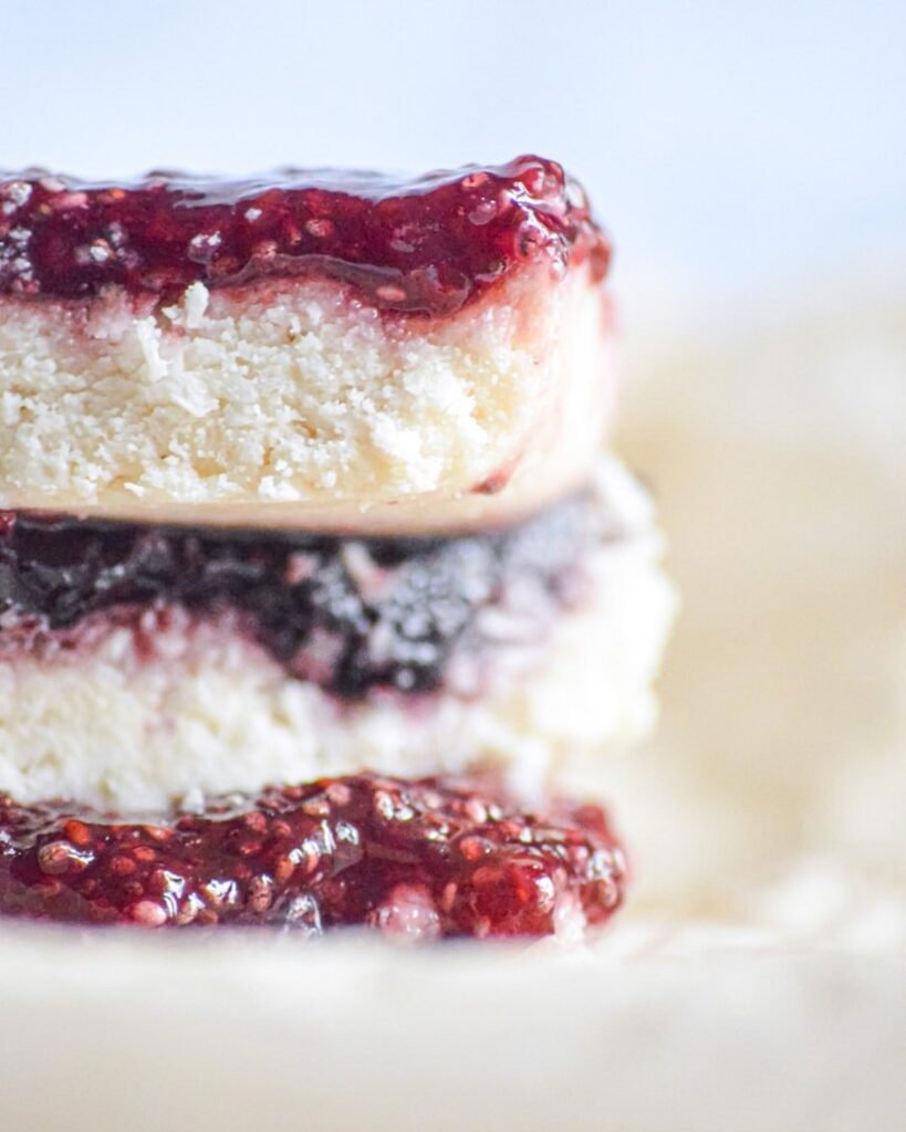 Bouchées noix de coco et confiture