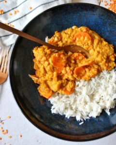 Dhal de lentilles corail à la carotte