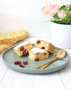 Carrés moelleux au citron – cramberries