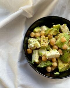 Salade de pois chiches, avocat et feta