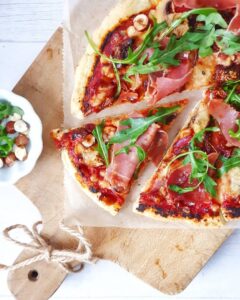 Pizza aux figues jambon de parme et gorgonzola