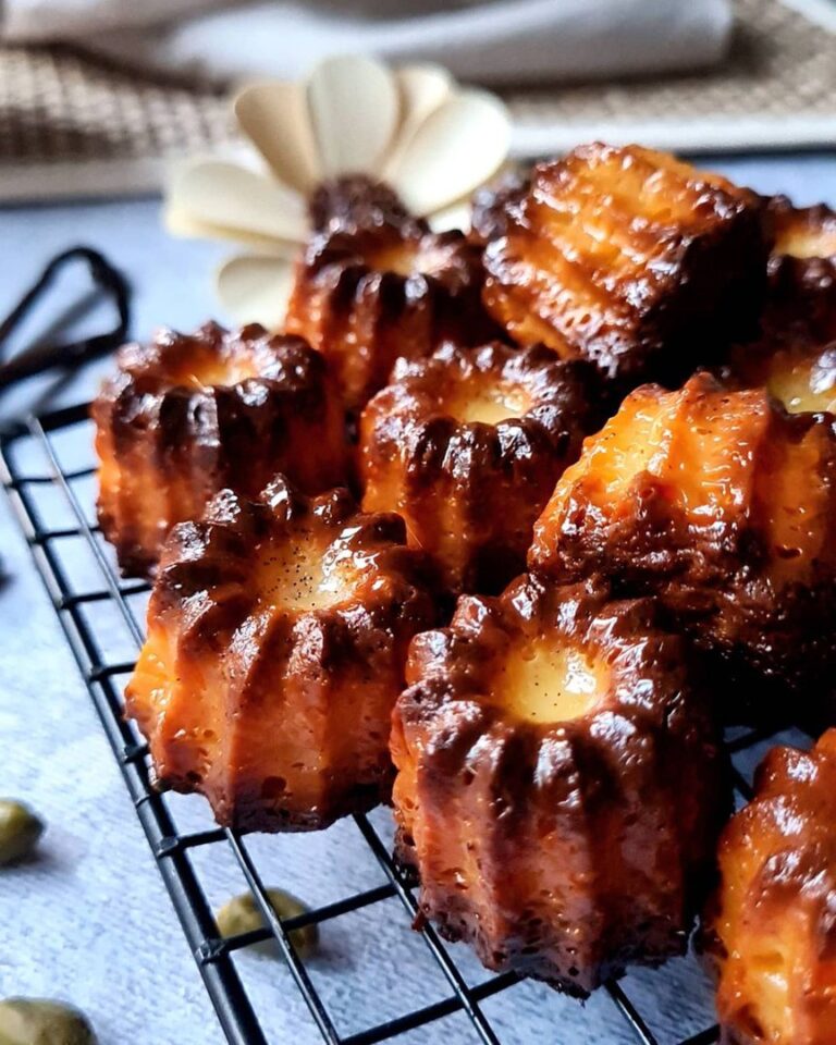 Mini-cannelés bordelais Mini-cannelés bordelais