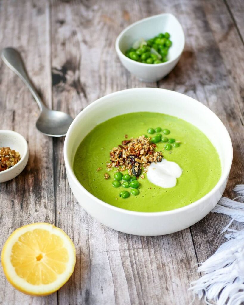 Crème de petits pois – granola salé