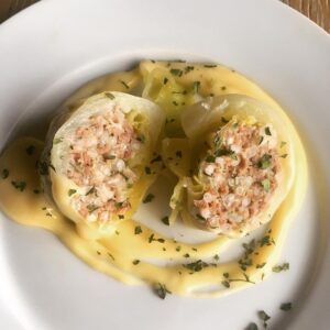 Choux blancs farcis à la viande hachée et au riz Choux blancs farcis à la viande hachée et au riz