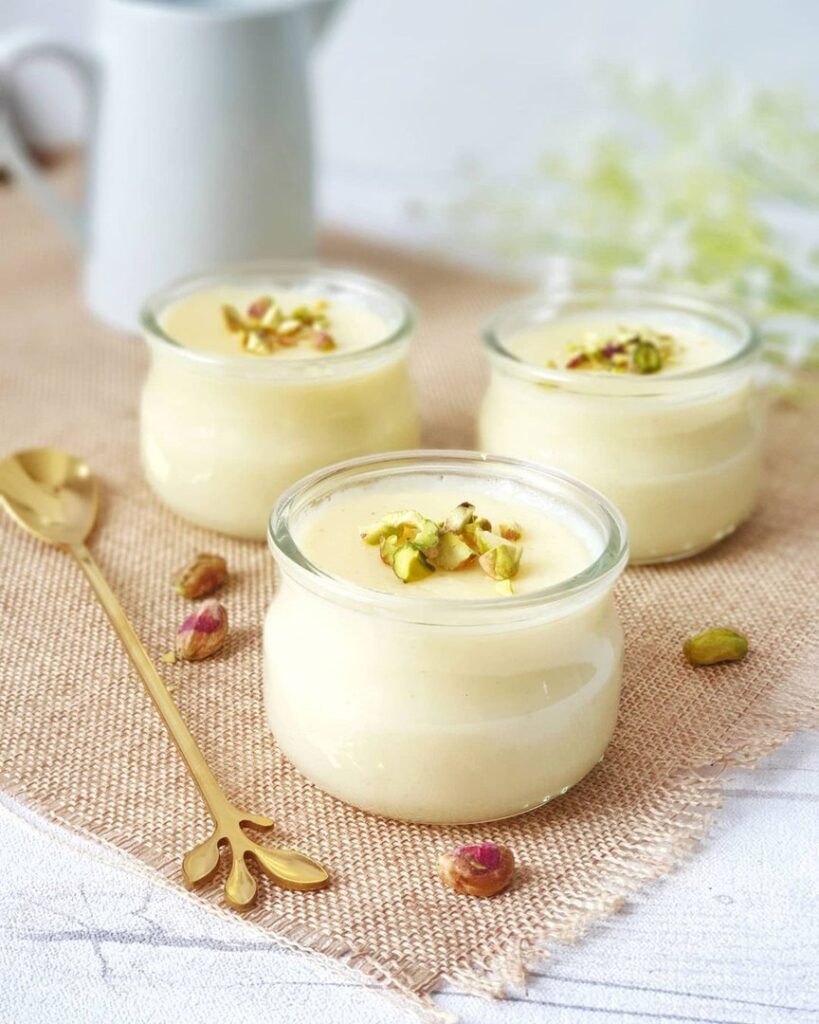 Crème dessert fleur d&rsquo;oranger – pistaches