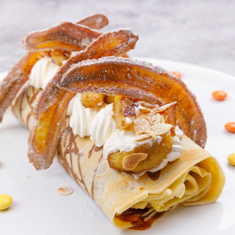 Marmorierte Crêpe-Rolle