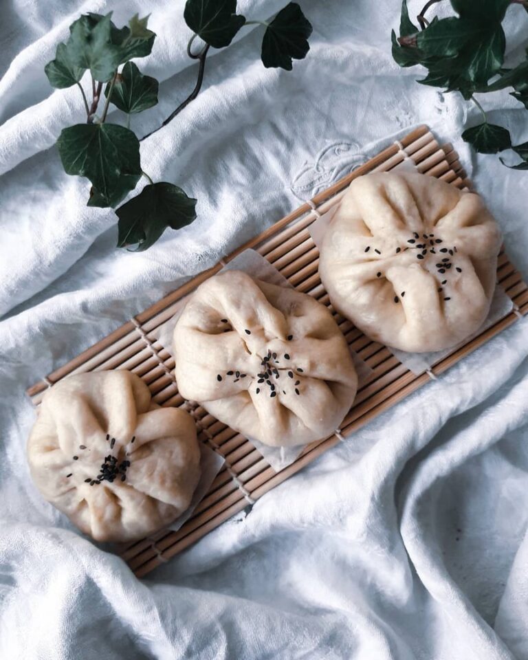 Banh bao à la viande hachée et aux champignons