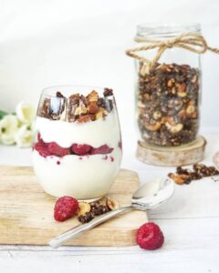 Granola aux noix et aux pépites de chocolat noir