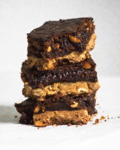 Brownie sablés au chocolat et noix caramélisées