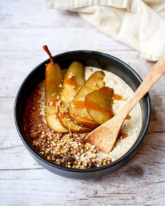 Porridge aux poires caramélisés