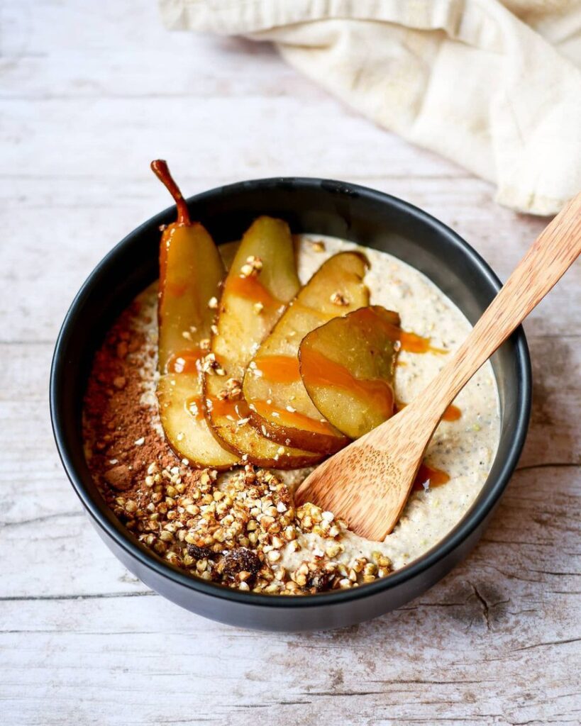 Porridge aux poires caramélisés