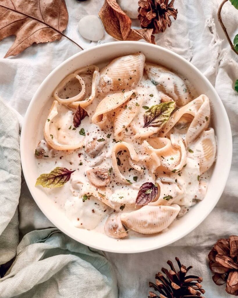 Pâtes à la crème, champignons et mozzarella di buffala