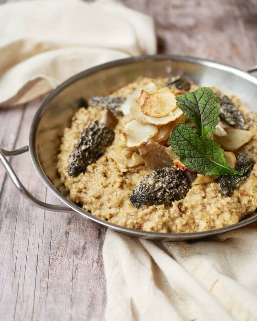 Porridge aux morilles et topinambour