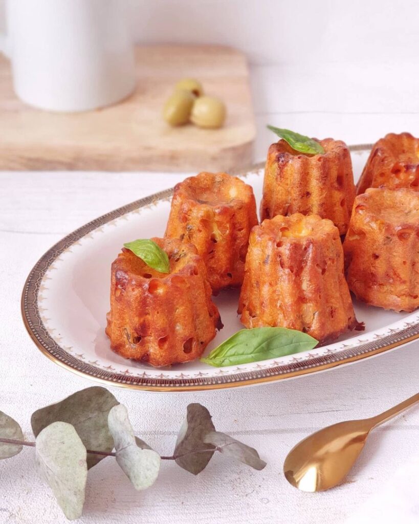 Cannelés salés tomates séchées- olives – chèvre