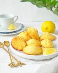 Madeleines au citron et à la farine de coco
